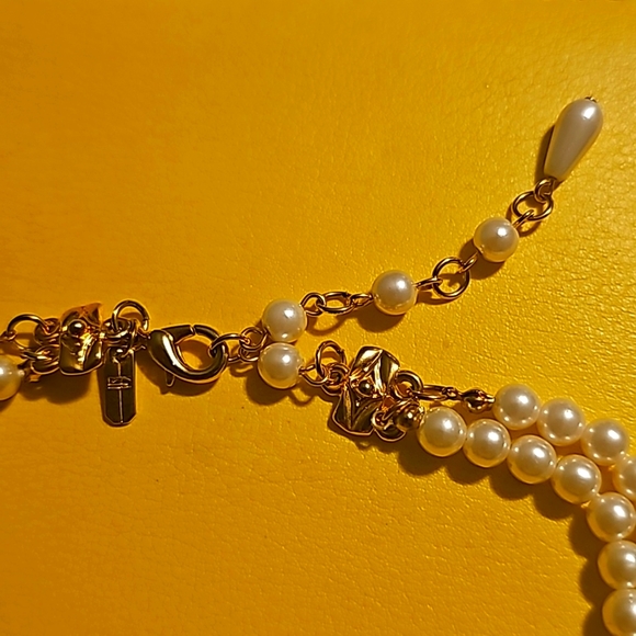 Curtural Pearl Nacklace w/Crystal & Goldtone Accents w/Earrings *Pierce Post - Picture 5 of 10